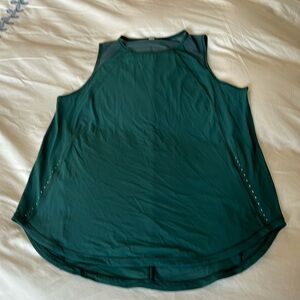 Lululemon workout top